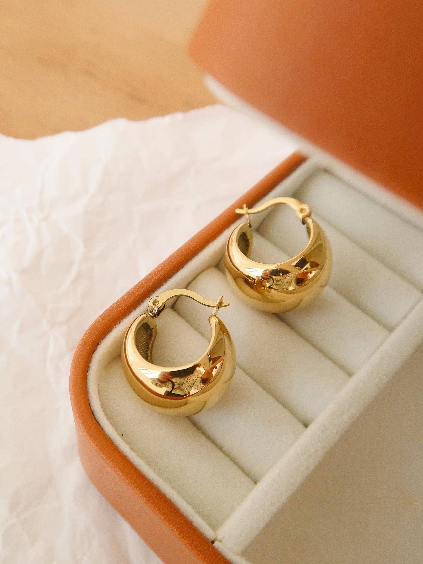 18K Gold Non-Tarnish Classic Round Huggie Earring