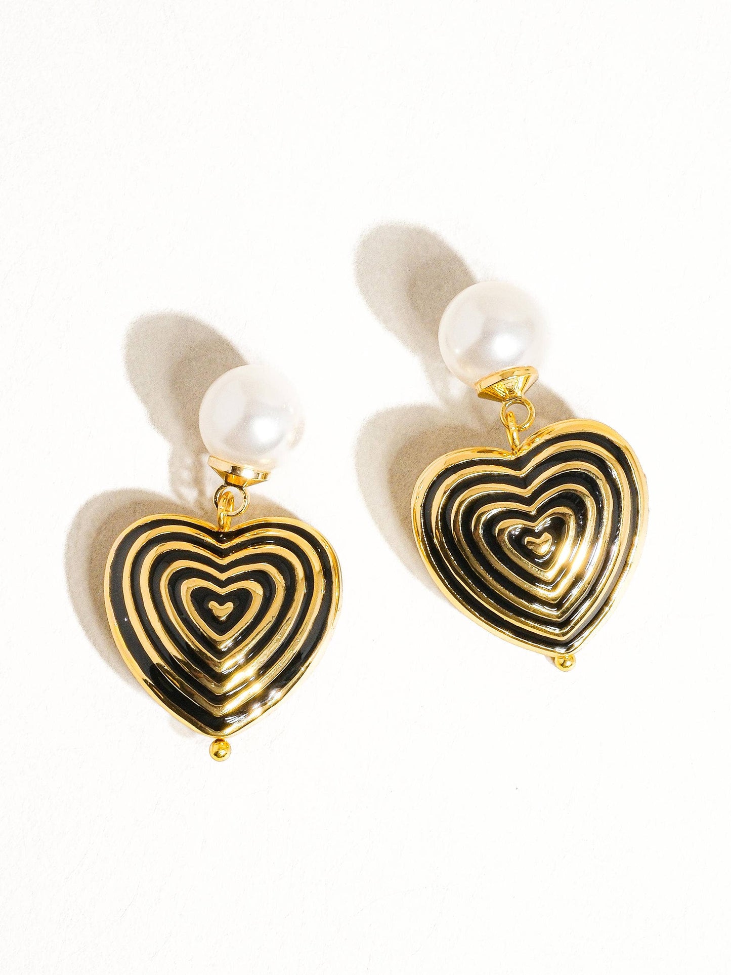 Alexandre 18K Gold Vintage Pearl Dangle Heart Earring